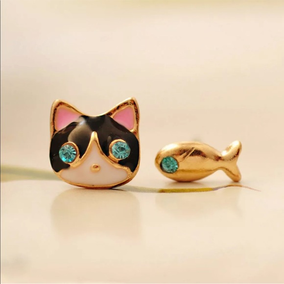 🐈 🐠Cat & Fish Whimsical Mismatched Earrings🐈 🐠 - Picture 6 of 8